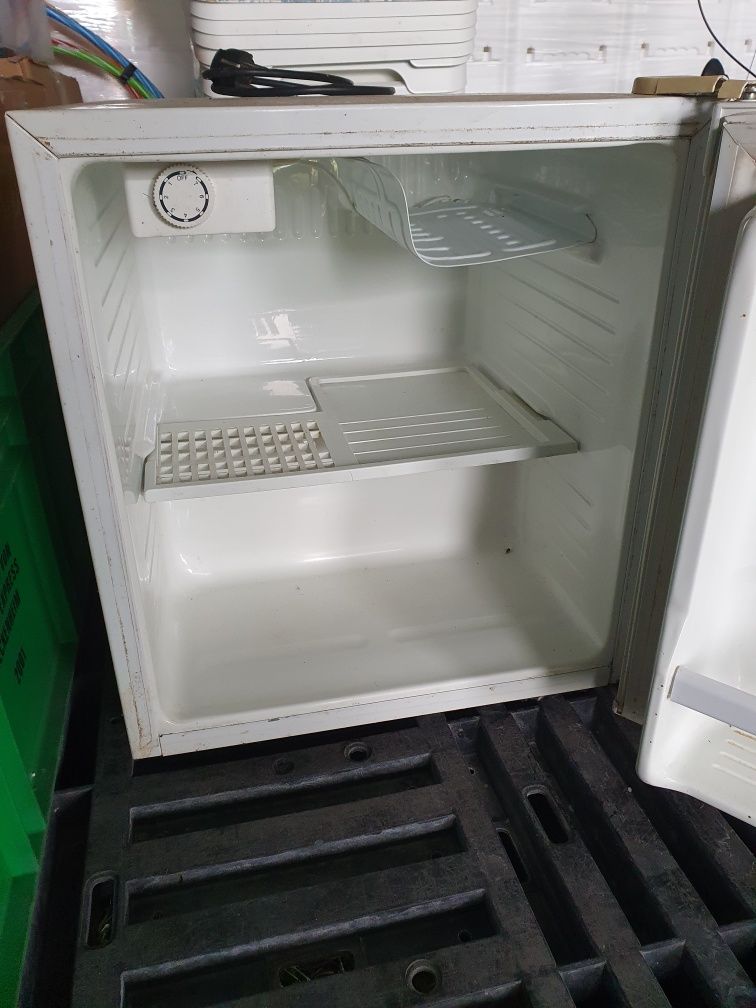 Lodówka z agregatem 45 litrów
