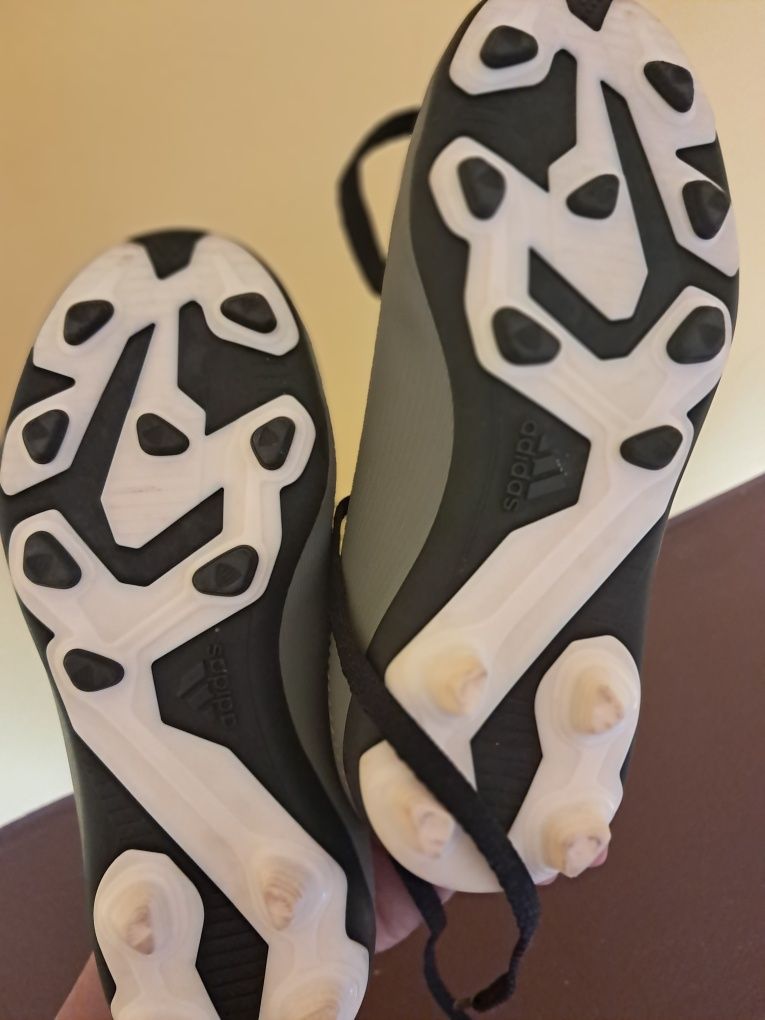 Chuteiras Criança Adidas 28