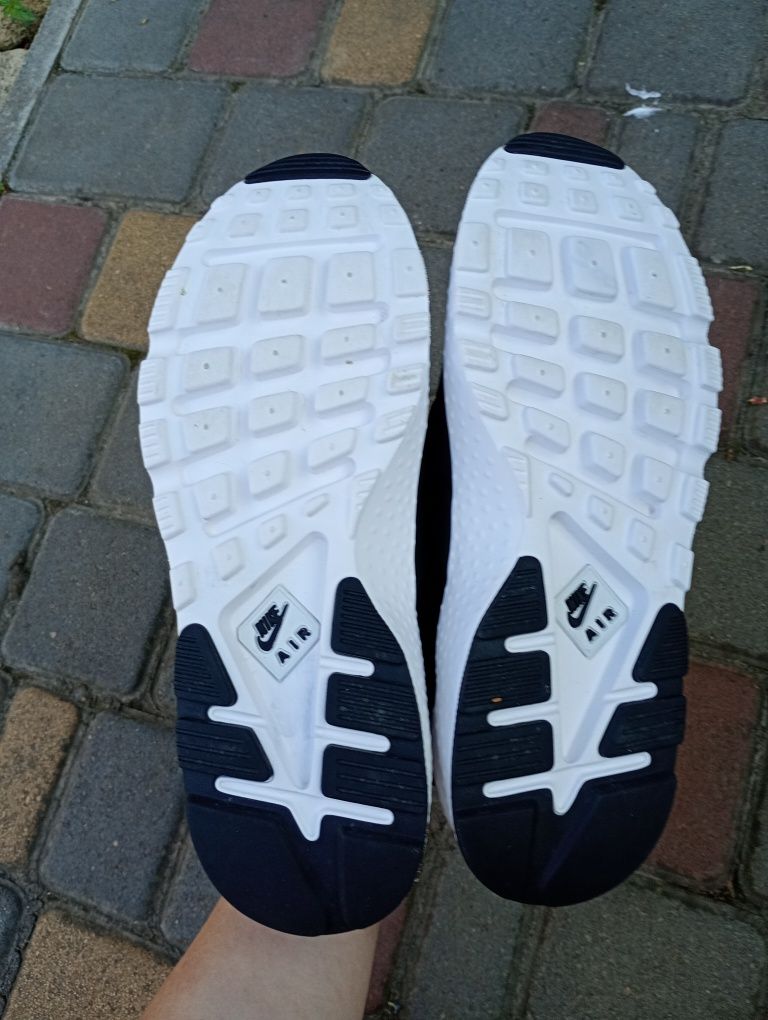 Кросівки Nike Air Huarache Run Utra Black 41 / 42
