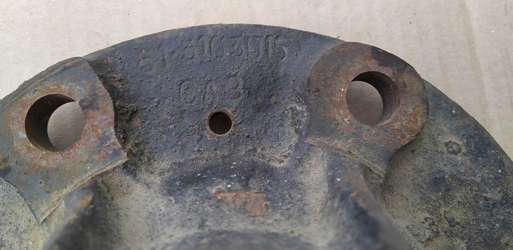 передня ступица 51-3103015 ГАЗ 53, 3307 (САЗ СССР), нова, є 2 шт