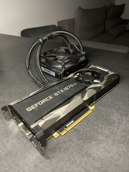GTX 1070 TI EVGA Hybrid SC
