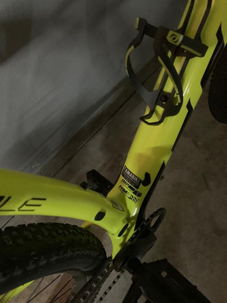 Bicicleta Scott Scale 940