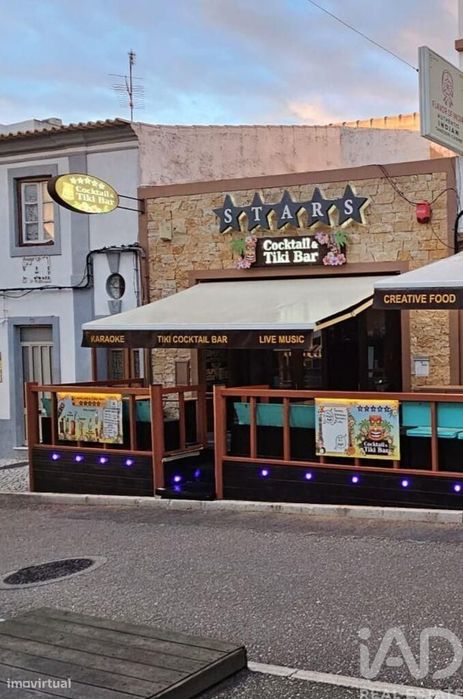 Loja / Estabelecimento Comercial em Alvor de 86,00 m2