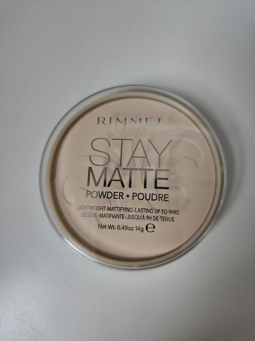 Rimmel,  matujący puder do twarzy