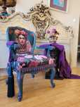 Antyczny fotel Frida Kahlo po przeprojektowaniu