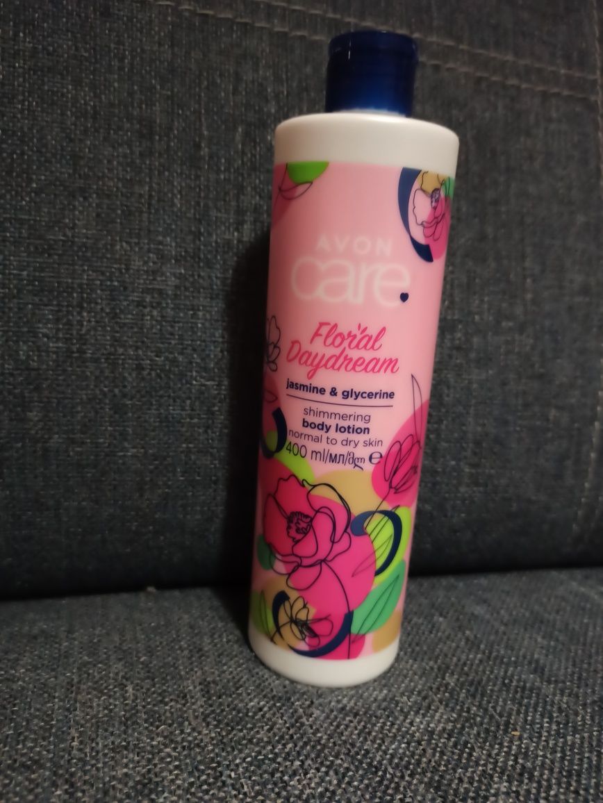 Avon - CARE - Floral Daydream 400 ml balsam do ciała jaśminowy