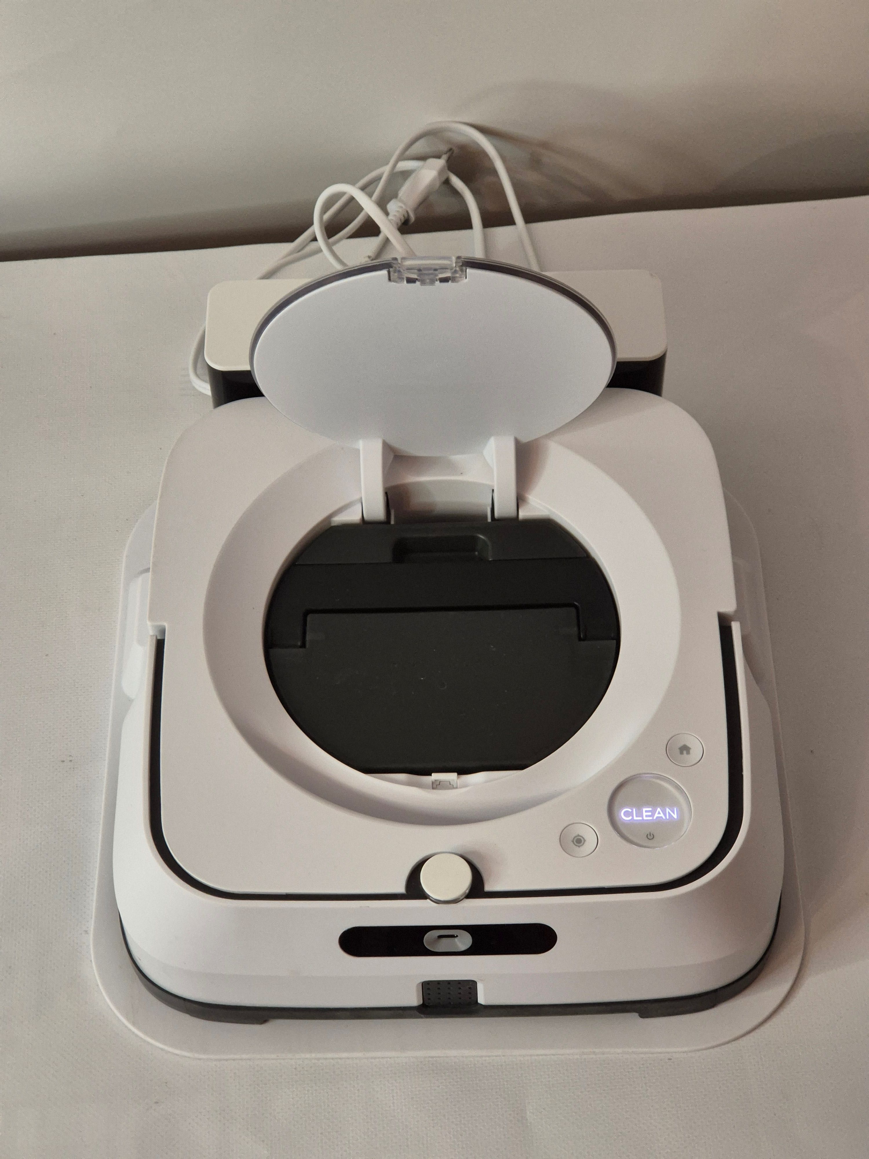Robot sprzątający iRobot Braava jet m6 (m6138)