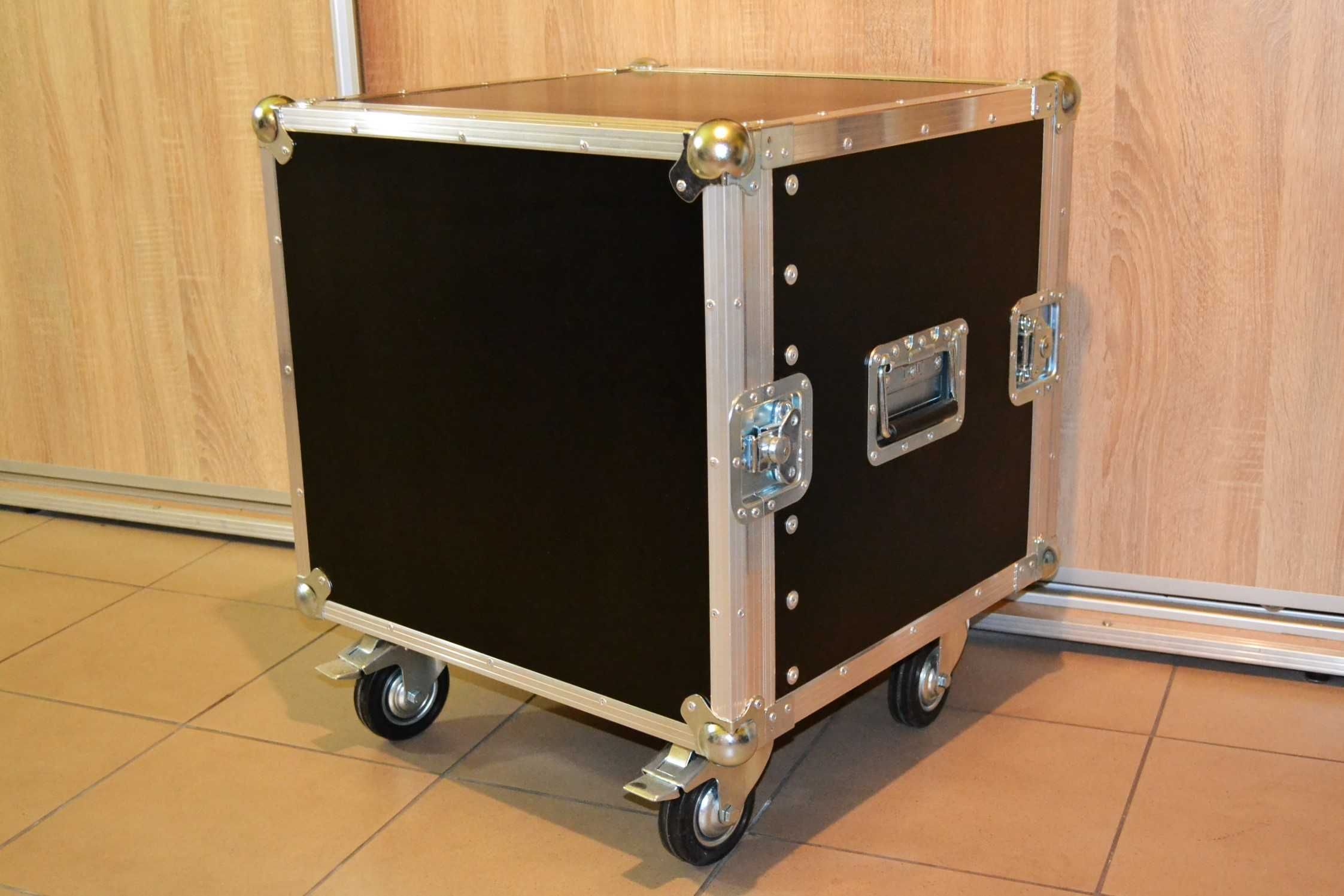 Nowy rack case 10U na kołach