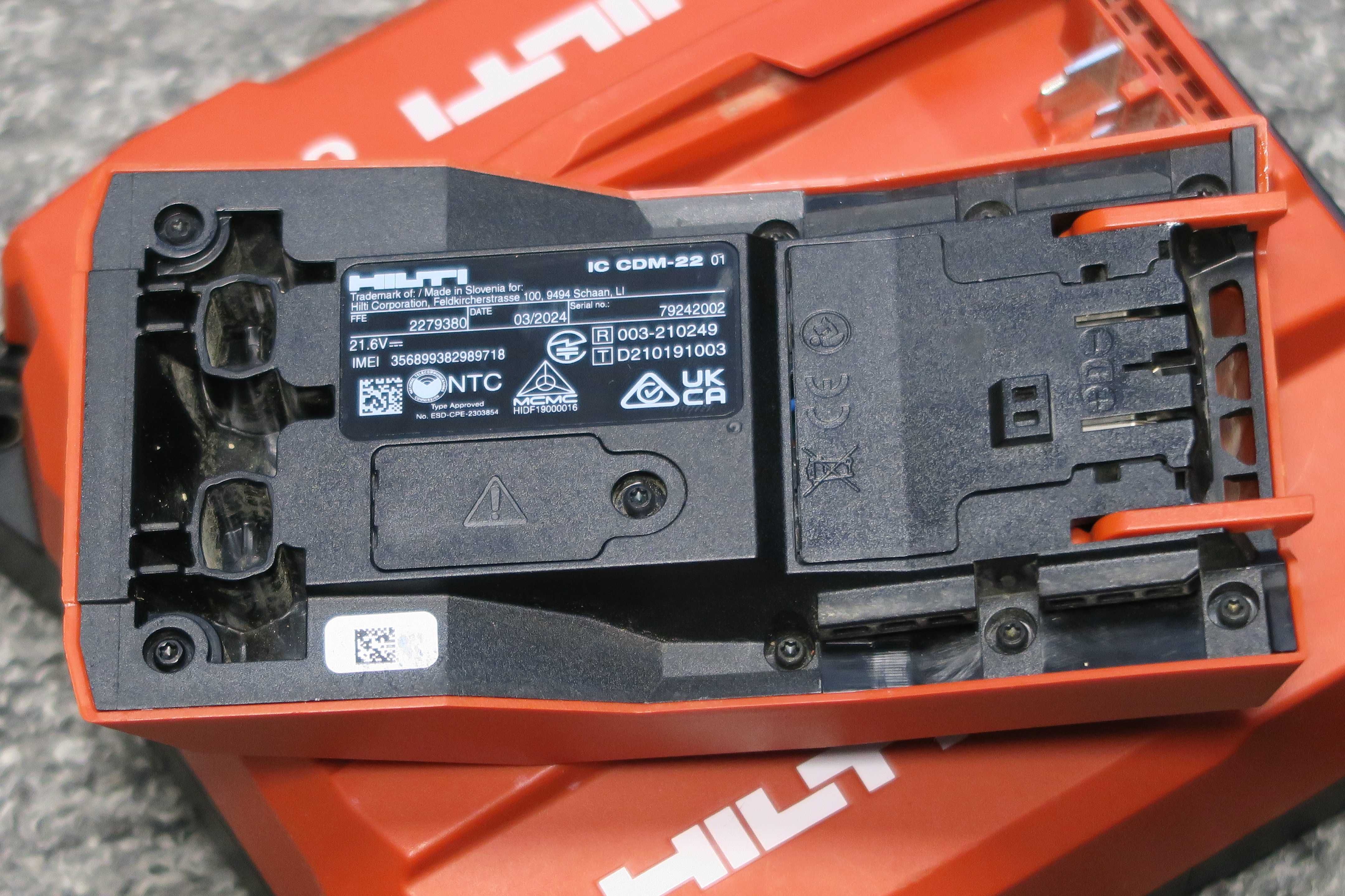 Ładowarka HILTI C 6-22, z modułem do szybkiego ładowania CDM-22, 2024