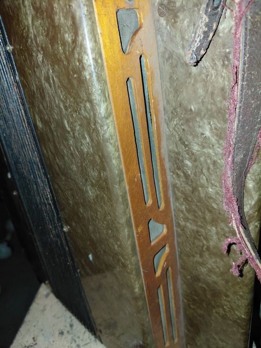 ПРОДАЮ Баян в хорошем состоянии