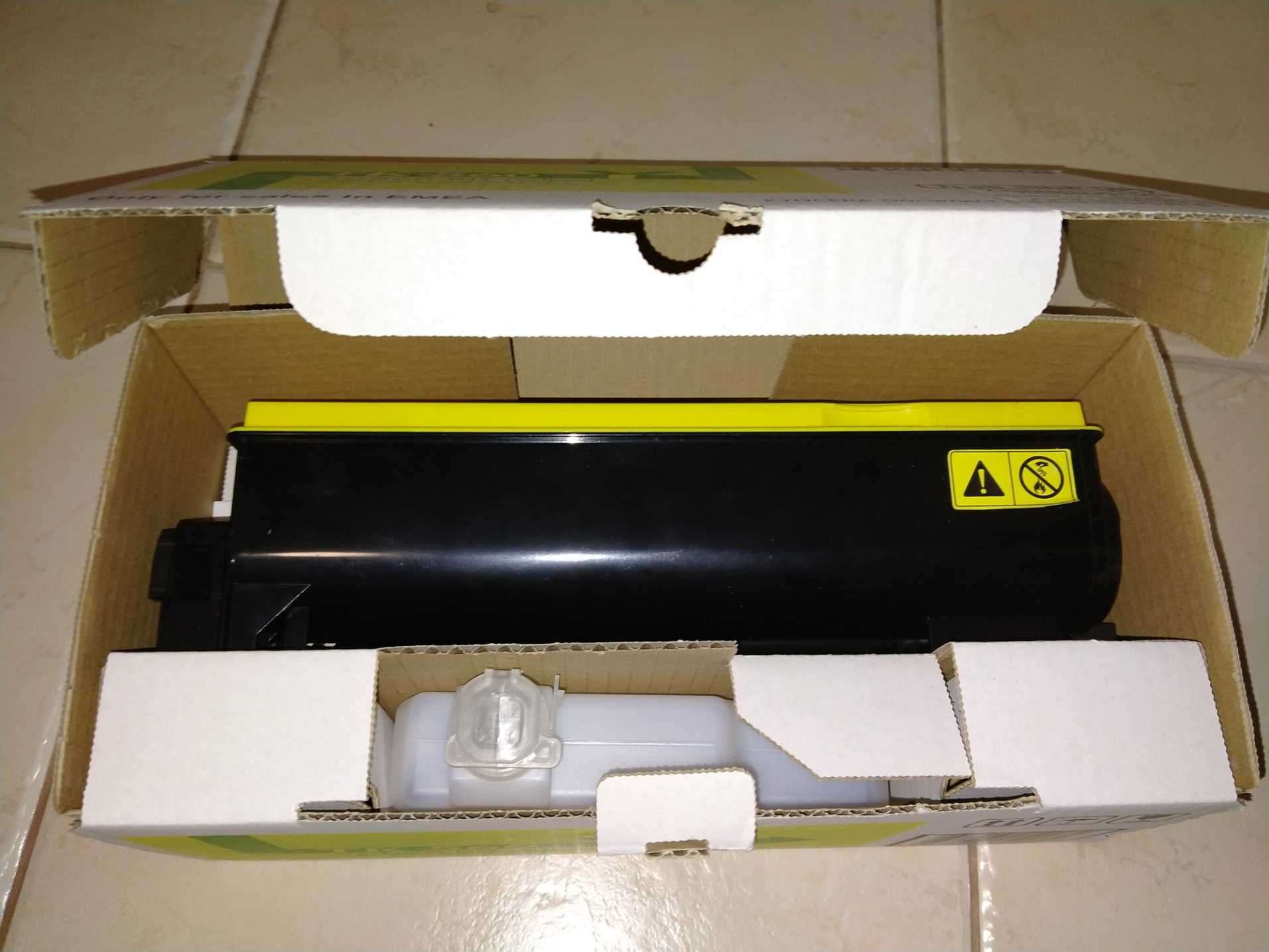 Toner TK-560 Yellow, Nowy oryginalny w kartonie