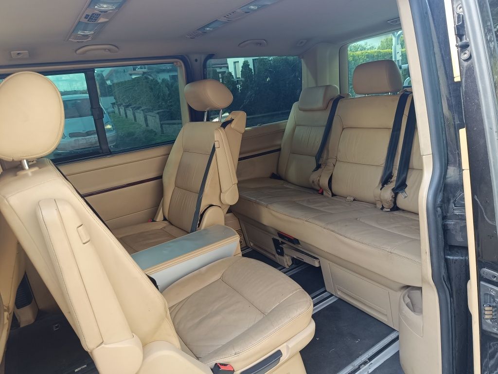 Volkswagen Multivan 2.5 TDI Bezwypadkowy
