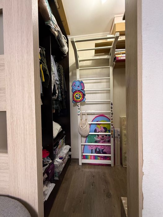 Продам 1 к квартиру в центрі ( район 5/5)