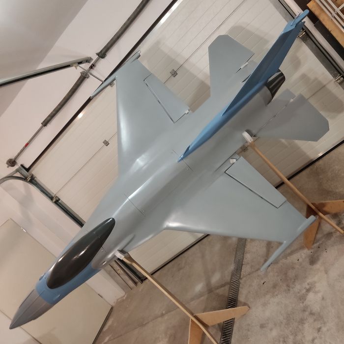 Samolot RC model F16 F-16 skala 1:5 - zestaw