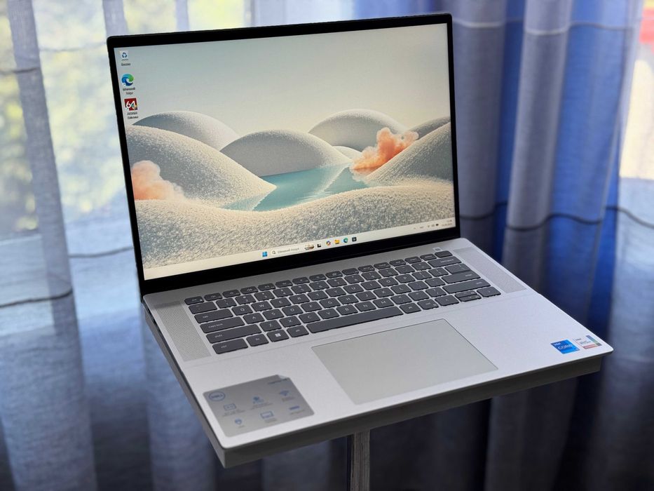 Ноутбук Dell Inspiron 5620 | i5-1235U | Ram-16 SSD-512 | FHD IPS