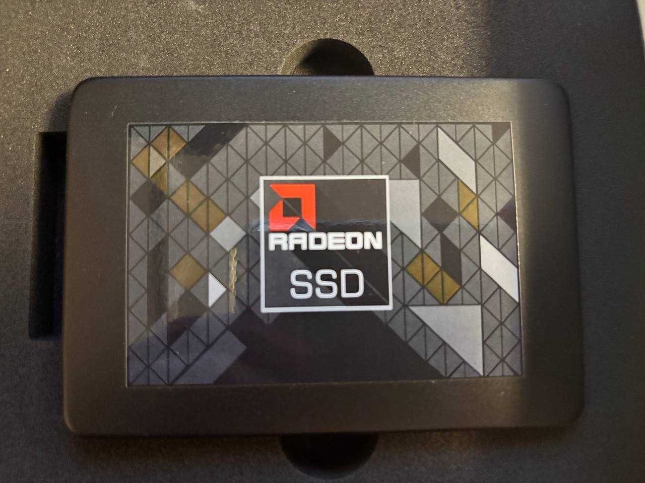 Накопичувач SSD AMD Radeon SSD 120gb