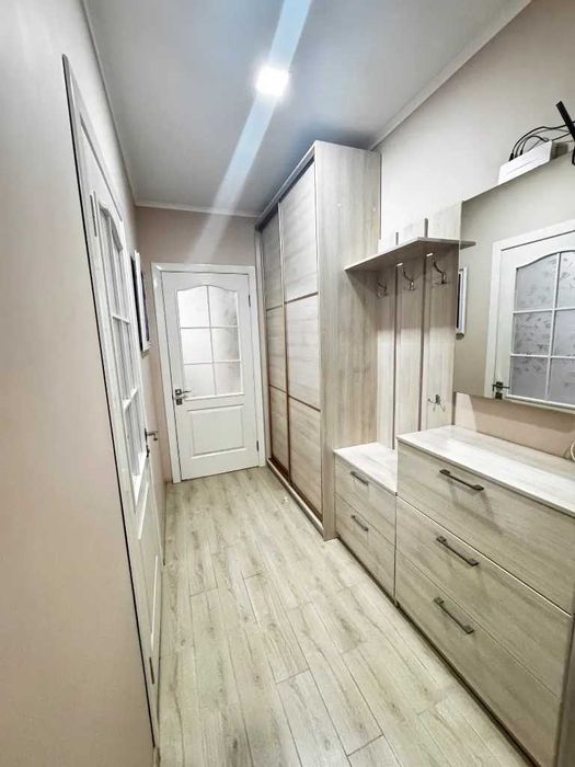 Продам двухкомнатную квартиру ЖК Днепровская Брама