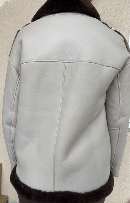 Дублянка з натуральної шкіри з хутром в трендовому кольорі