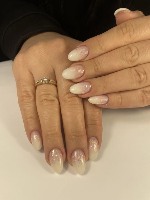 Послуги манікюру