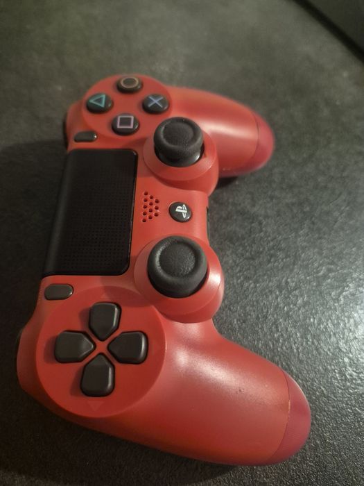 Pad dualshock do PS4 czerwony, oryginalny, model ZCT2E