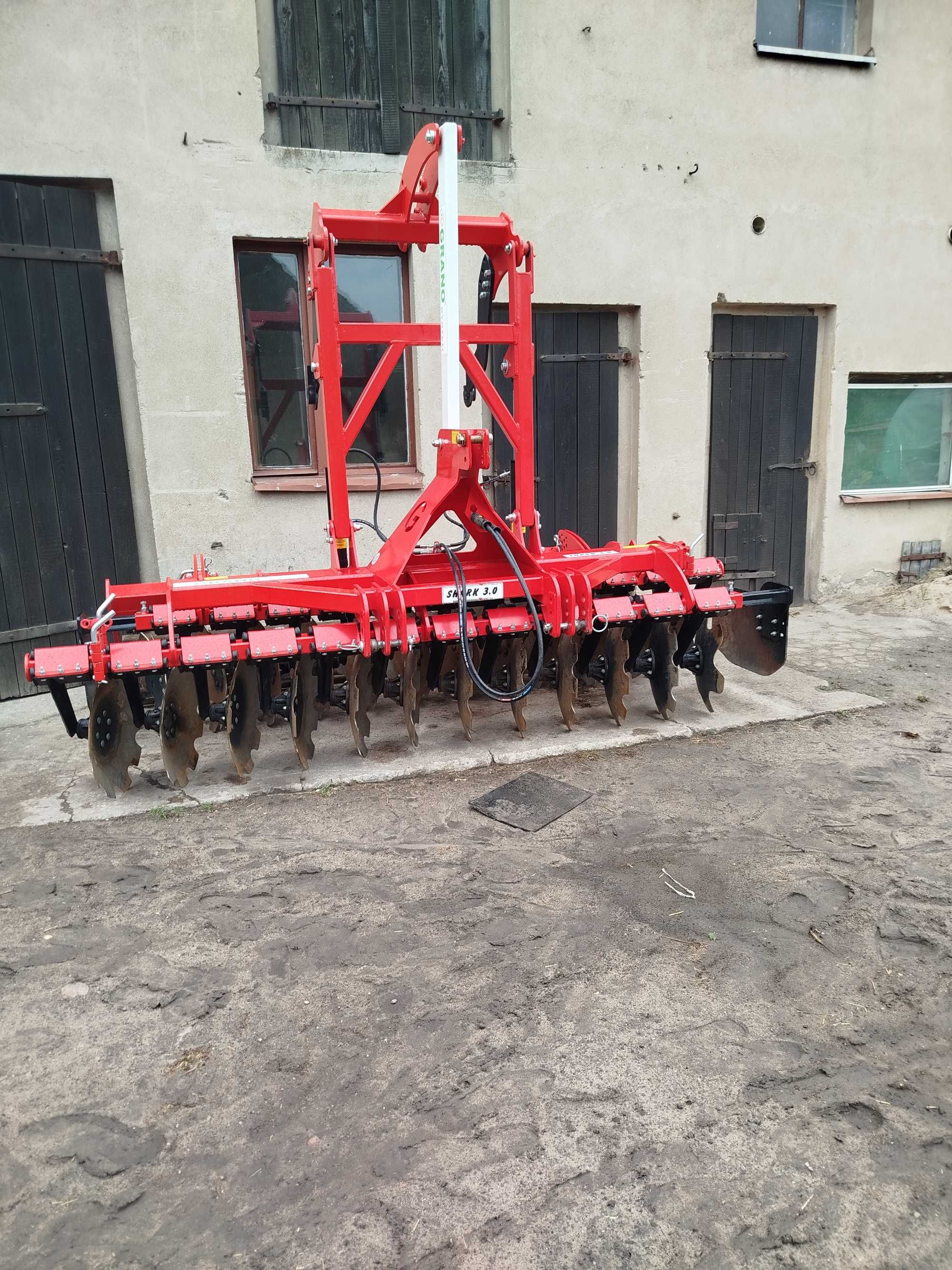 Agregat talerzowy Grano System  SHARK SH 3.0  Jak nowy
