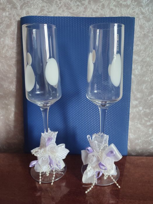 Продаю стоматологическую нить.  Свадебные бокалы.