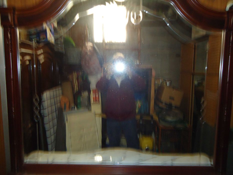 Móvel de entrada com 3 gavetas, tampo em mármore