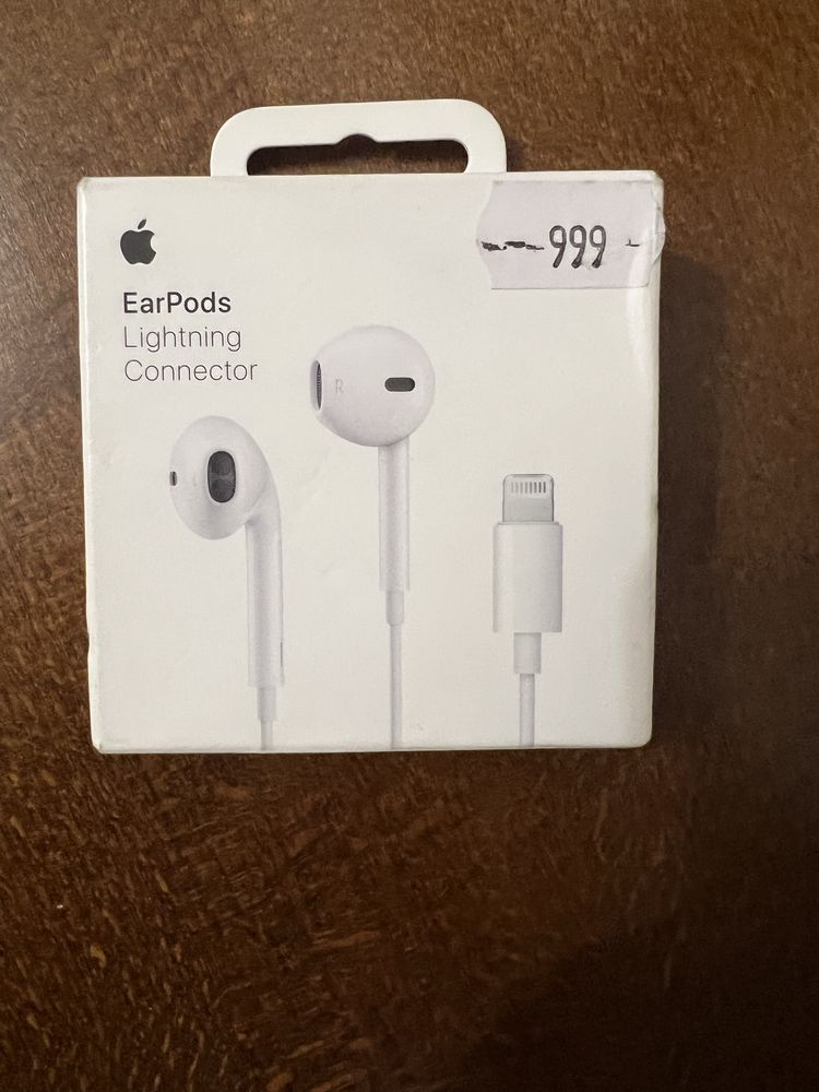 Навушники EarPods Lightning Connector