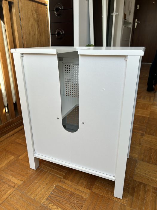 Szafka drewniana pod umywalkę