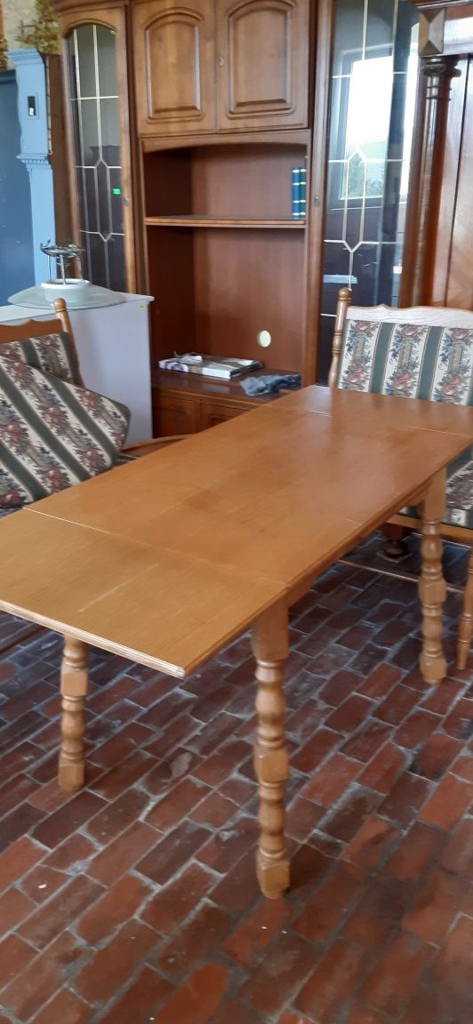 Taras kuchnia jadalnia narożnik dębowy stół ława i kzresła