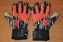 Воротарскі перчатки рукавиці Adidas Predator Pro Manuel Neuer
