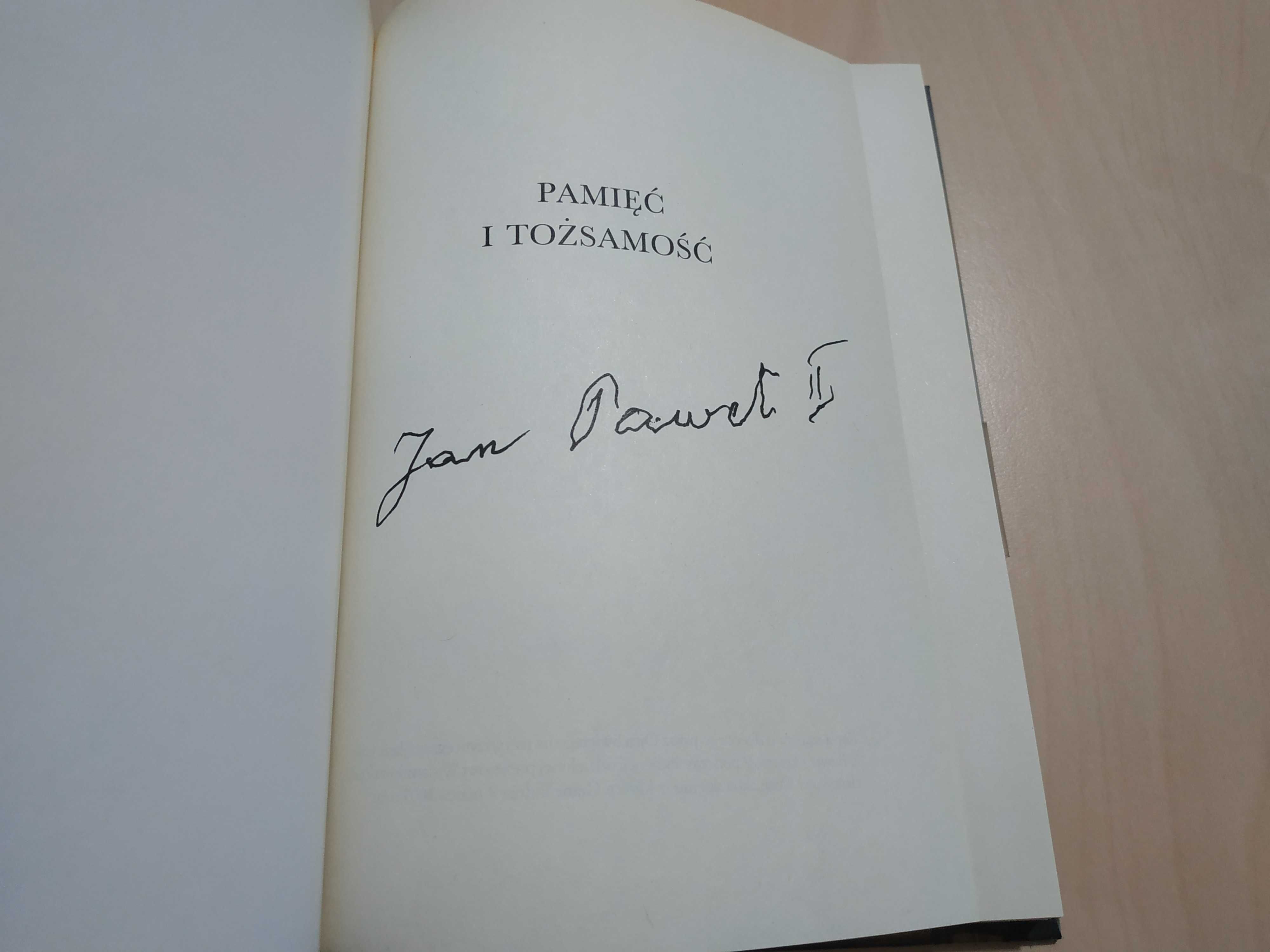 Jan Paweł II Pamięć i tożsamość książka z autografem