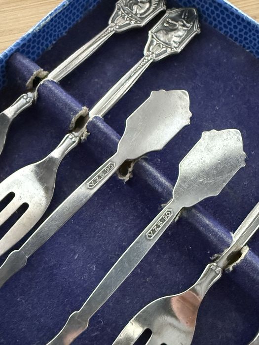 Вінтажний набір виделок(посрібнення)