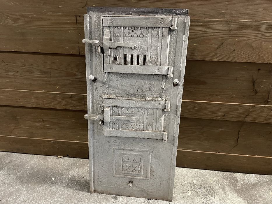 Stare przedwojenne drzwiczki z kuchni kaflowej pieca kaflowego Antyk