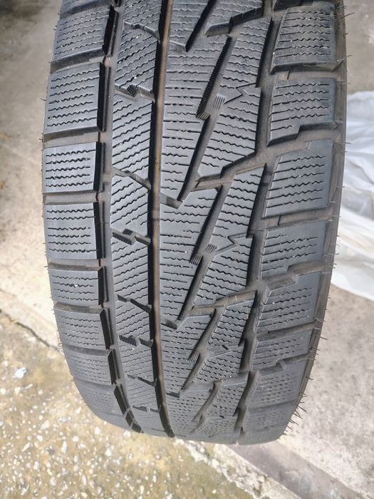 Резина зимняя, состояние новой