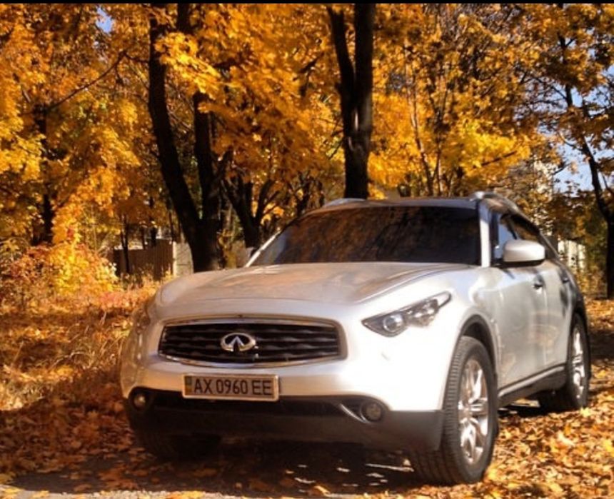 Продам Infiniti fx35, після незначного дтп