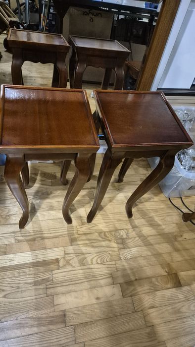 Dwa drewniane kwietniki podstawa 30x30 wys 60