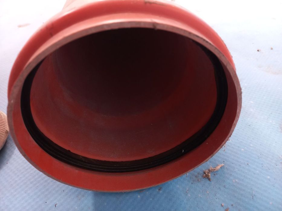 Бочку металл на 200 л., листы нержавейка, трубу канализации..