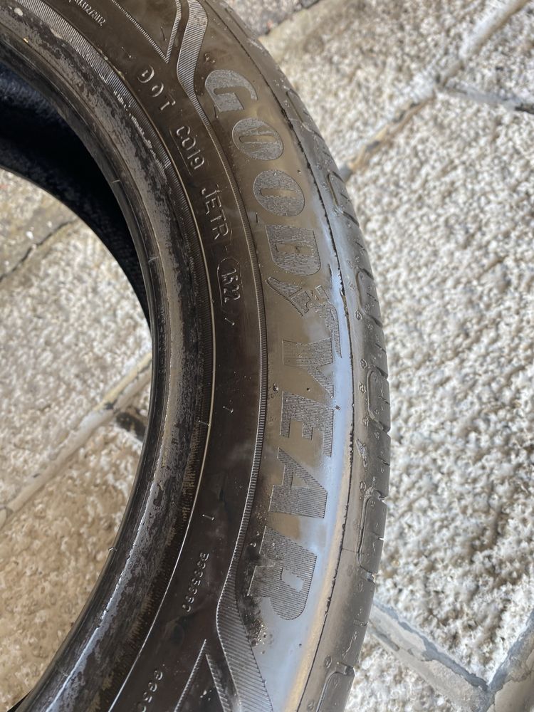 Продам резину Goodyear 195/55 R16