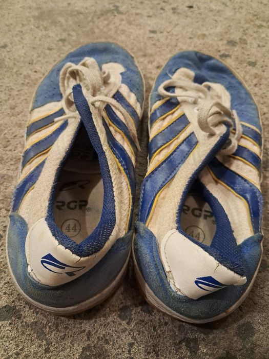 Мужская обувь для спорта / кроссовки для футбола