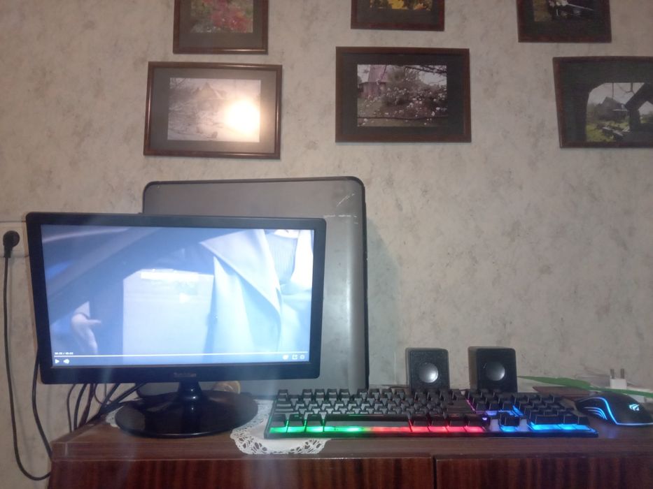 Продаю системный блок! Монитор, клавиатура, мышка, колонки в подарок