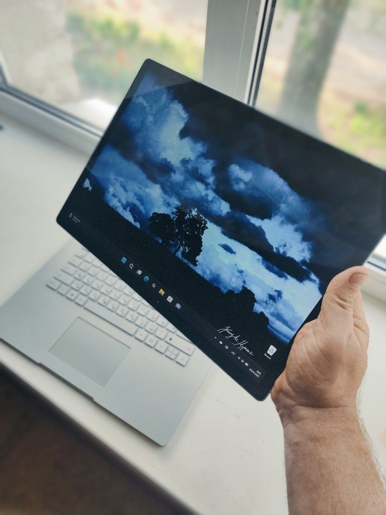 Microsoft Surface Book 3 15" I7/256SSD/16RAM/GeForce GTX 1660 Ti Max-Q