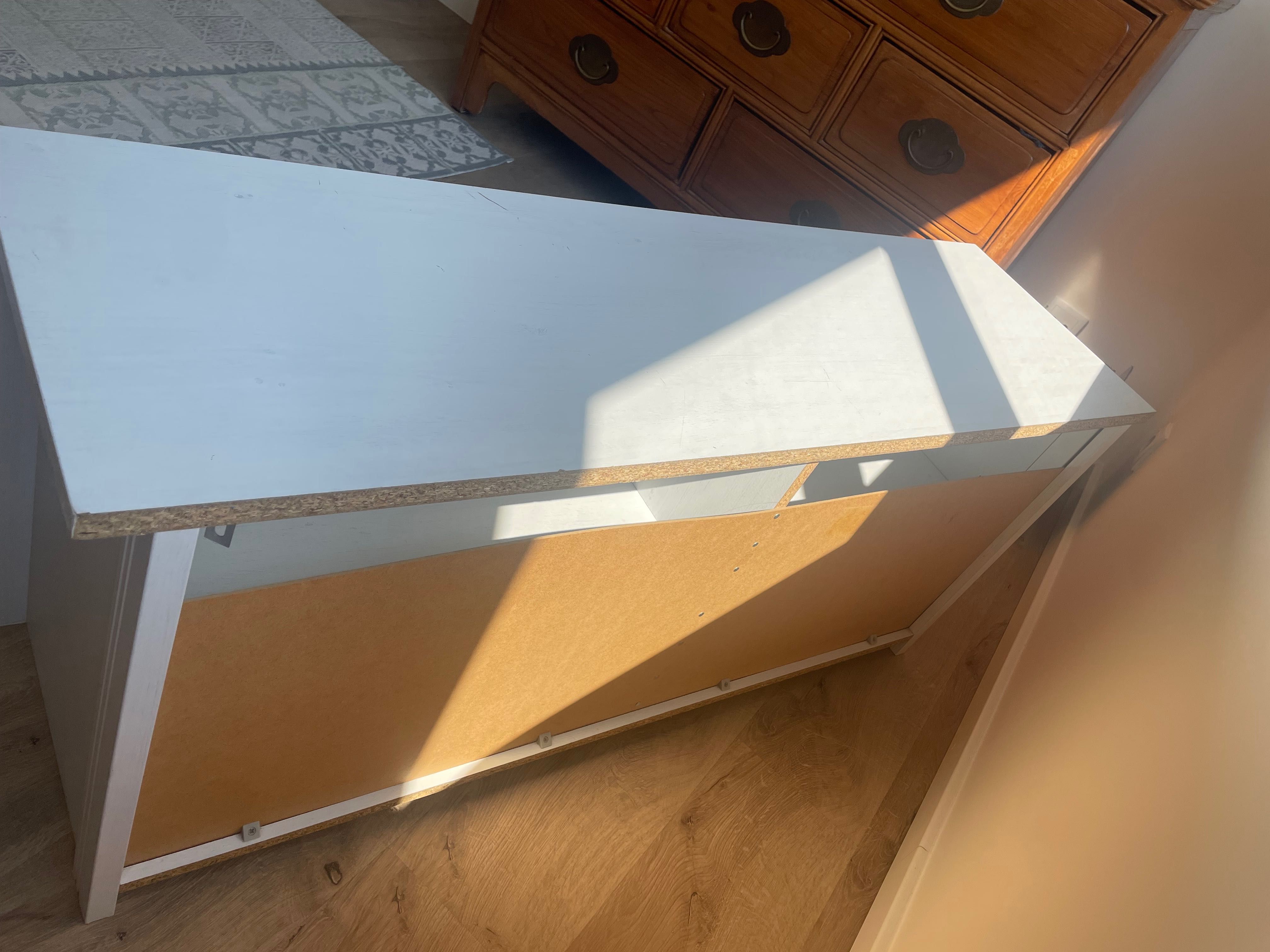Móvel branco Ikea