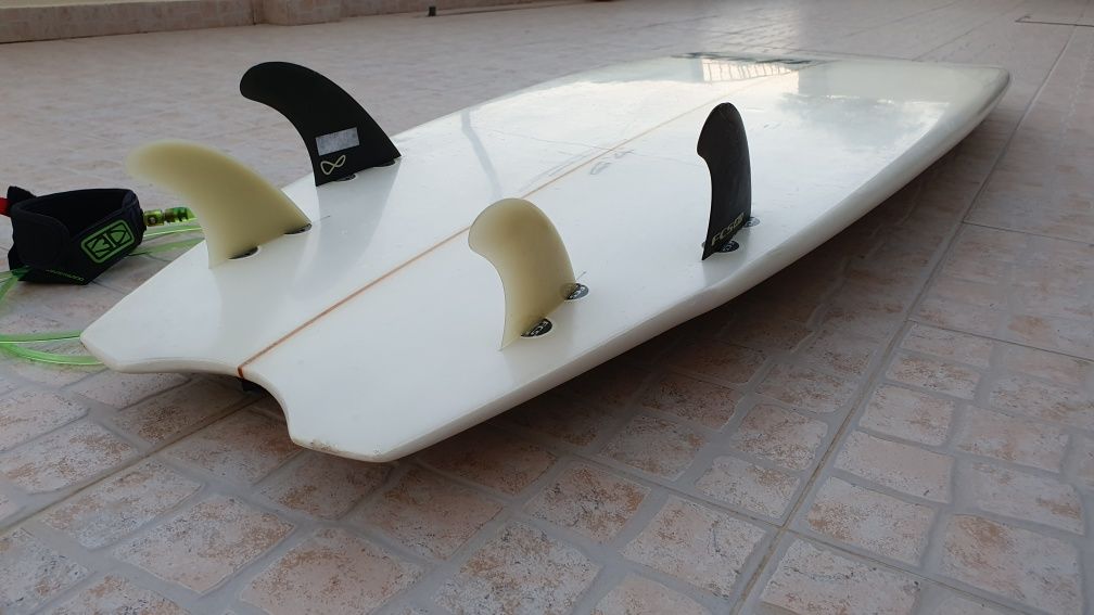 Prancha surf Lufi quad 6.4