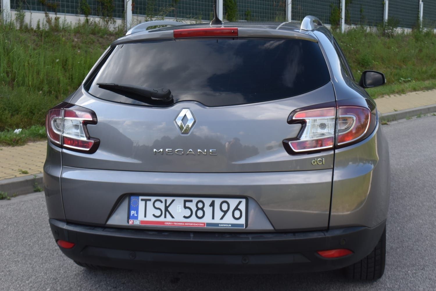 Renault megane 3 2.0dci 160 km xenon pdc keylles doinwestowana