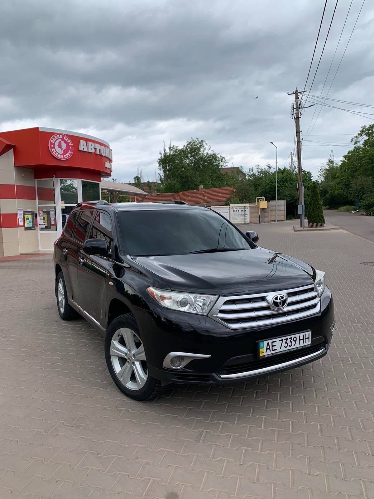 Продам автомобиль TOYOTA/Highlander