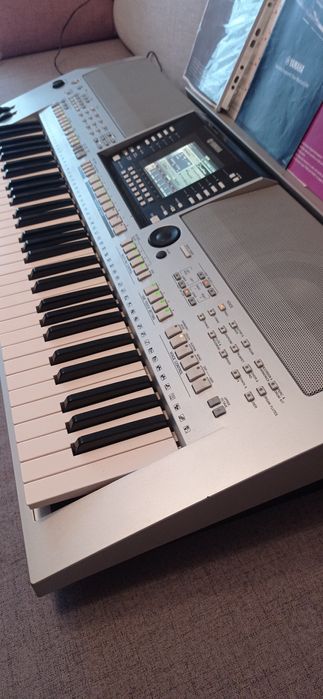 Keyboard Yamaha PSR S 910