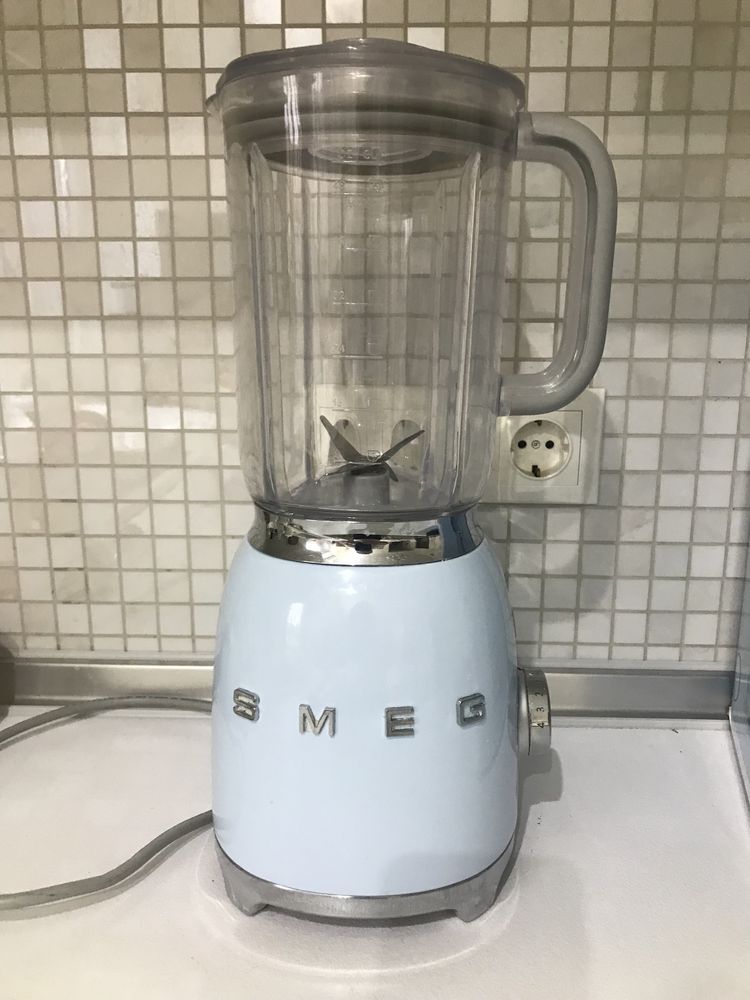 Блендер Smeg