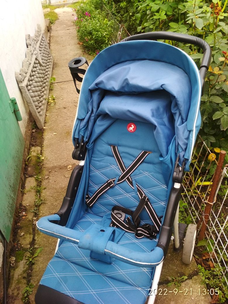 Продам прогулочную коляску карелло кватро после одного ребёнка