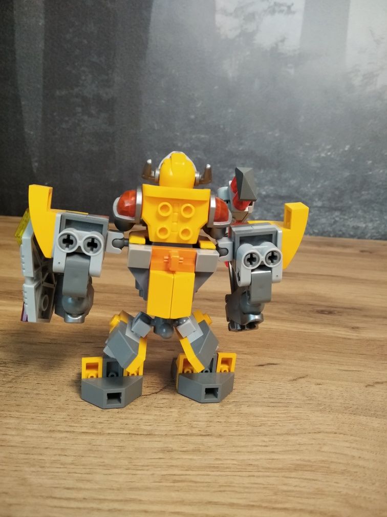 Lego nexo knight